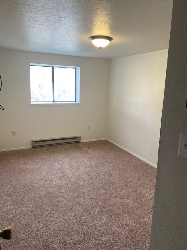 Building Photo - Large corner lot with garage