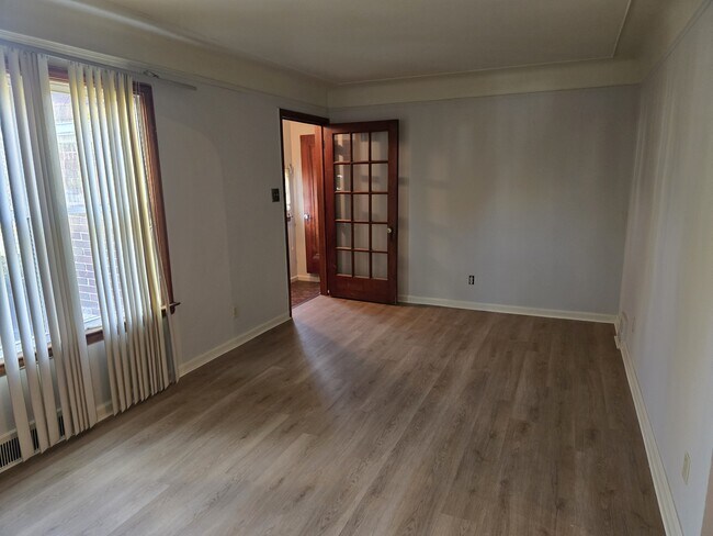 Foto del edificio - 11381 Whitehill St