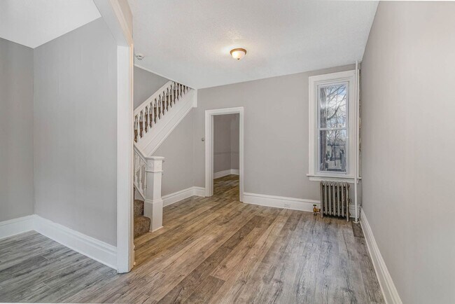 Foto del edificio - 3 Bedroom 1 Bathroom home in Harrisburg, PA