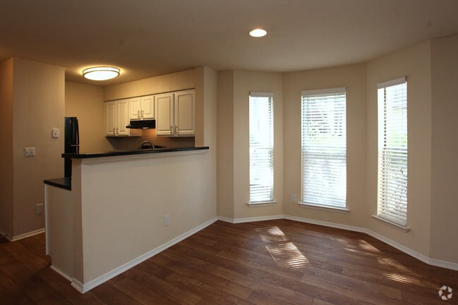 Mission University Pines Apartments Durham, NC