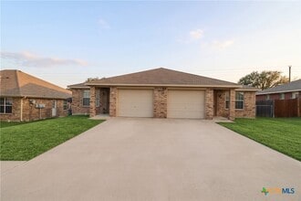 Building Photo - 4107 Primrose Dr