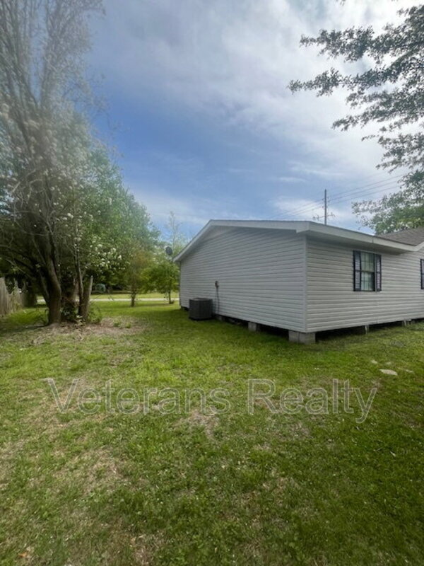 Foto del edificio - 701 N Nicholson Ave