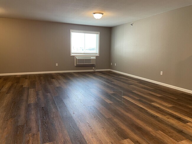 Building Photo - 1011 30th St NW