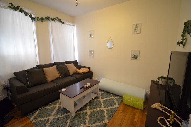 Foto del edificio - 35 Queensberry St