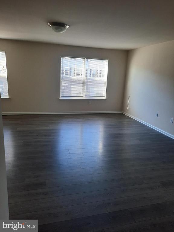 Building Photo - 831 Admiral's Quay Dr
