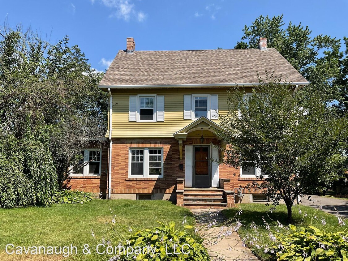 Primary Photo - 5 br, 2.5 bath House - 18 Belcher Road