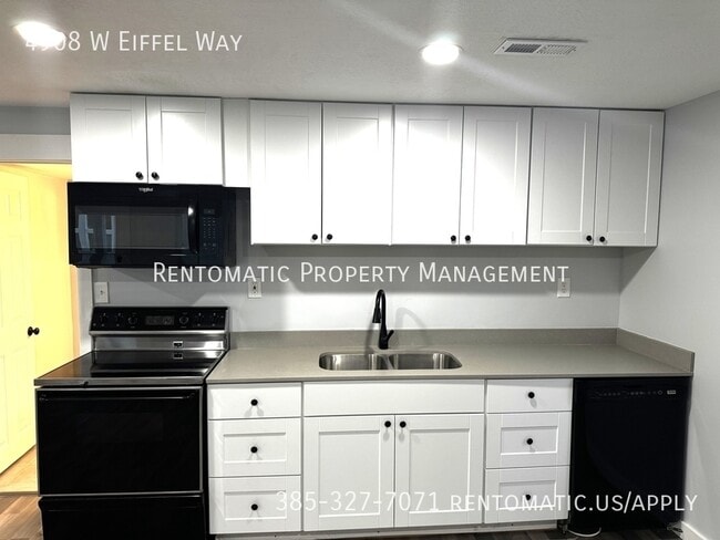 Building Photo - 4908 Eiffel Wy