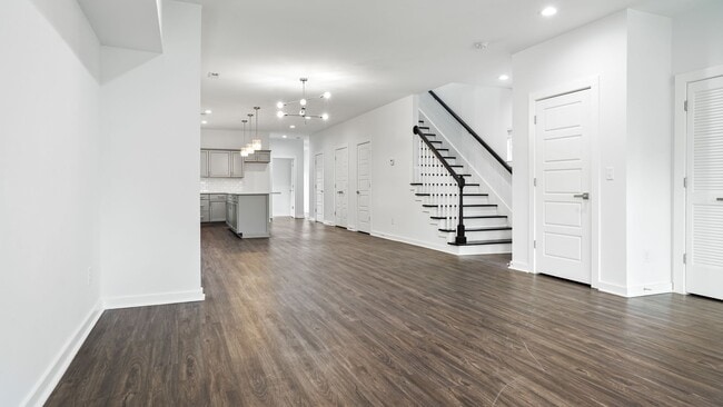 Building Photo - 1603 11th Ave N