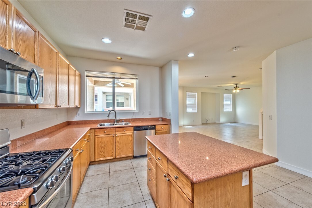 10589 Danielson Ave, Las Vegas, NV 89129 House Rental in Las Vegas