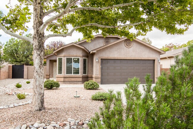 Foto del edificio - 9005 Rio Galisteo Pl NW