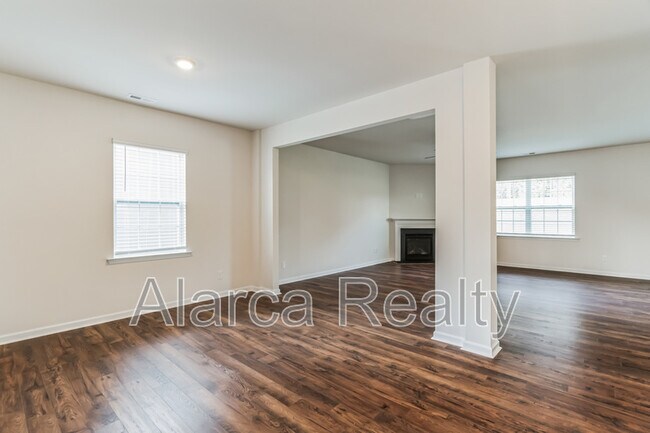 Building Photo - 110 Timbergreen Ct