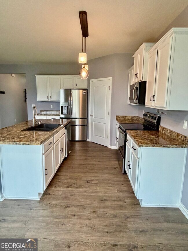 Foto del edificio - 215 Brooklet Cir