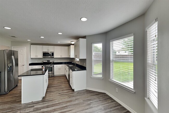 Foto del edificio - 14006 Honey Bee Ct