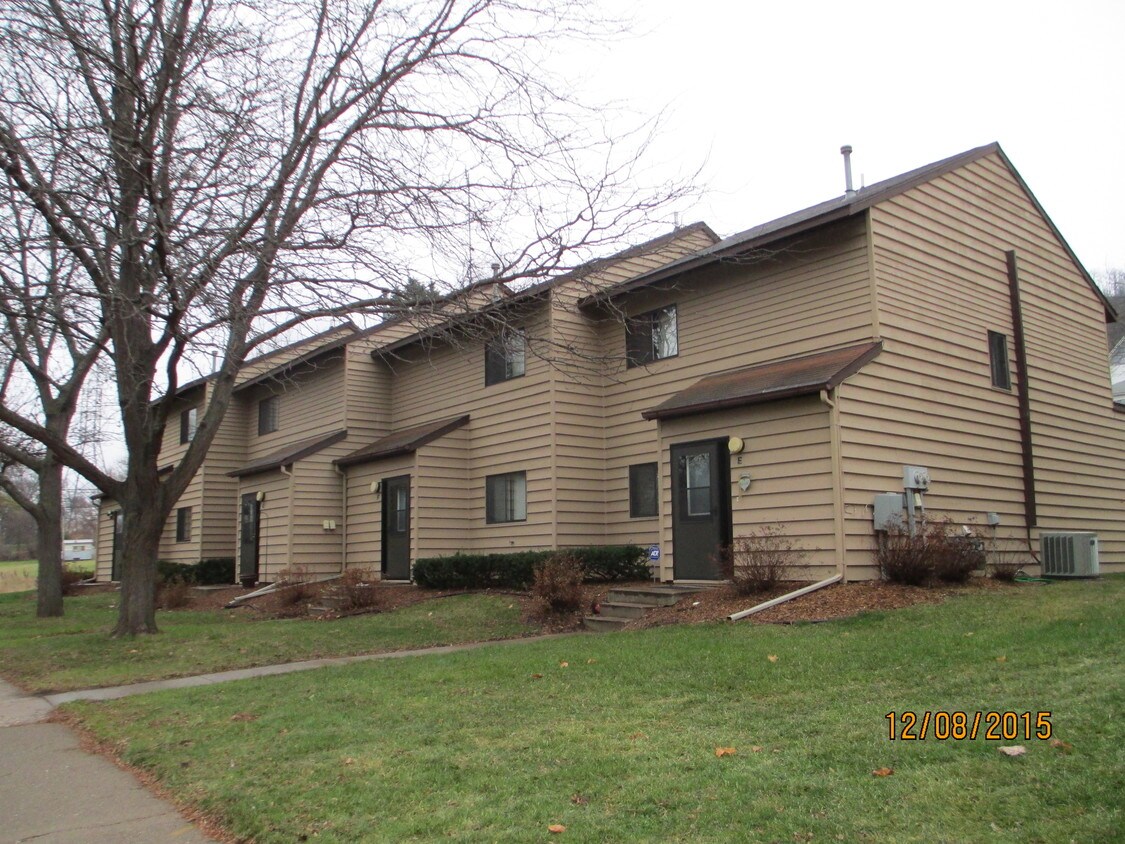 515 E 5th St, Red Wing, MN 55066 Townhome Rentals in Red Wing MN