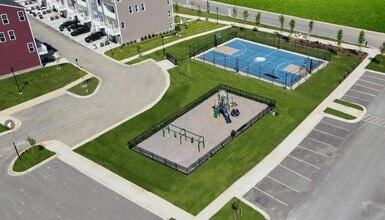 Building Photo - 809 Birchwood Hl Pl