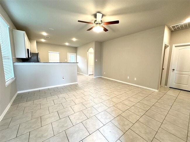 Building Photo - 31330 Spotted Saddle Hollow
