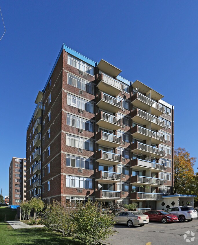 Tower Five Apartments 340 Cochrane Rd Hamilton, ON