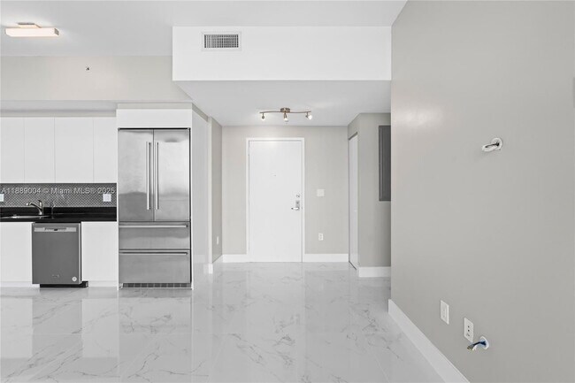 Foto del edificio - 92 SW 3rd St