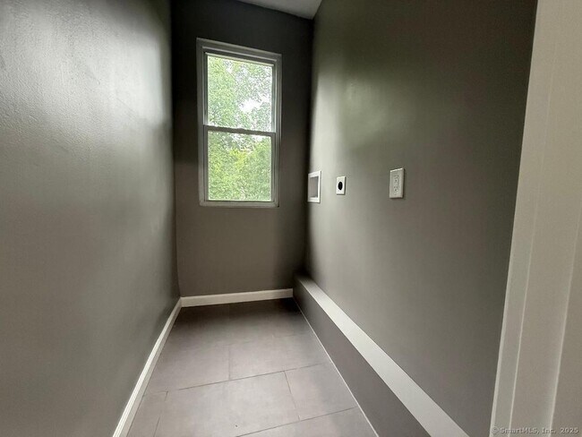 Foto del edificio - 431 Dixwell Ave