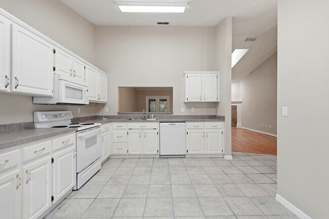 Foto del edificio - 2902 NW 104th Ct