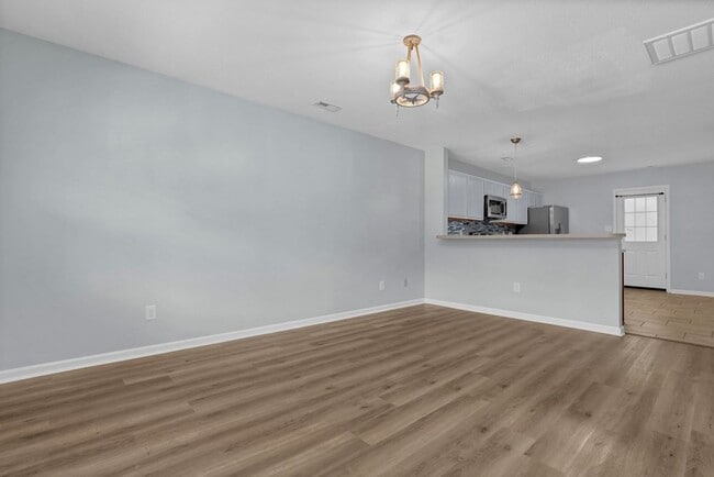 Building Photo - 1402 Old Folkstone Rd., Unit 2