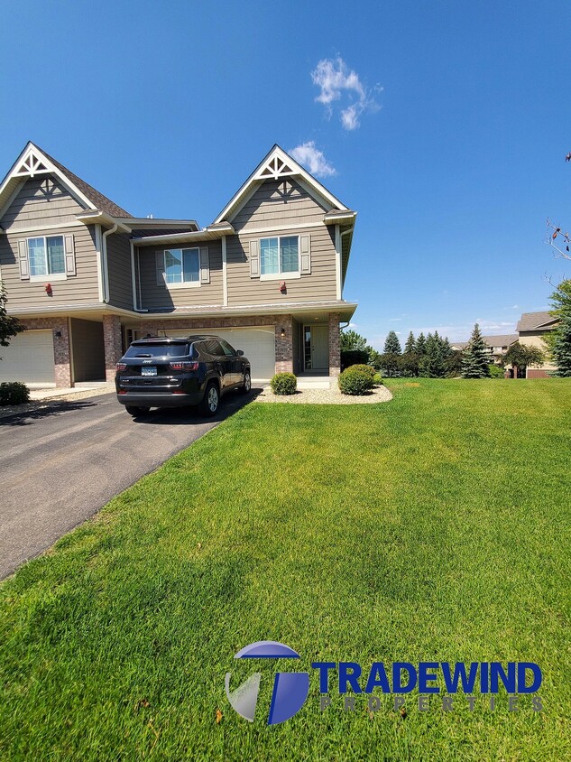 Primary Photo - 2622 Waterfall Way NW