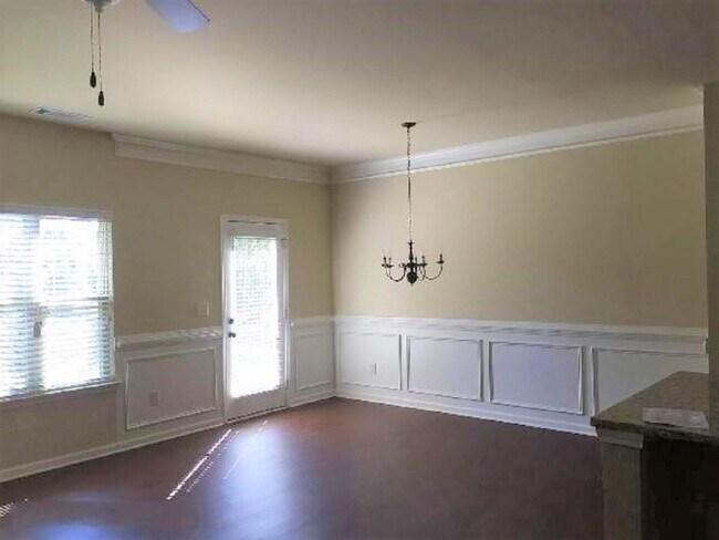 Foto del edificio - 2703 Morgan Glen Rd NE
