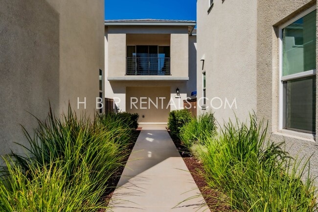 Building Photo - 1609 Marina Dr