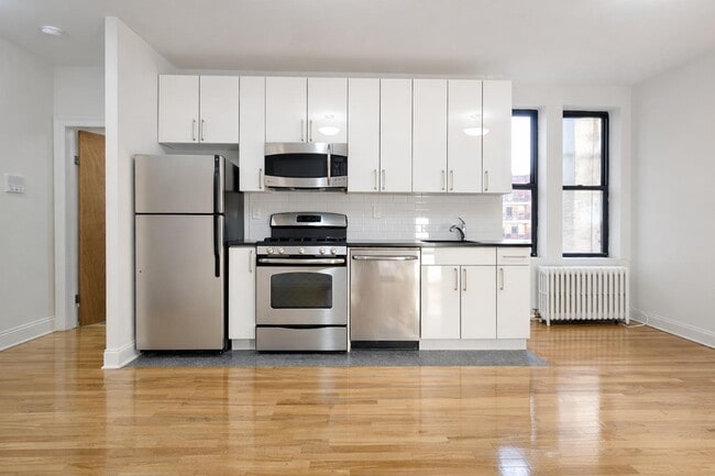 Building Photo - 660 Fort Washington Ave