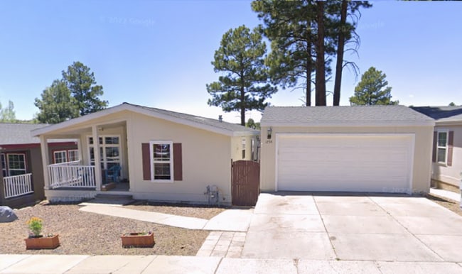 Building Photo - Great Location! 3 Bed, 2 Bath West-Flagsta...