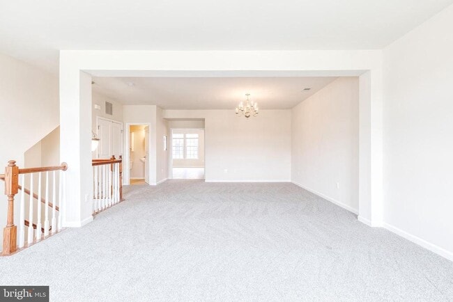 Building Photo - 365 Chessington Dr