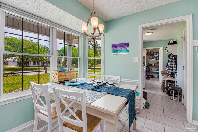 Foto del edificio - 5272 Choctaw Ave