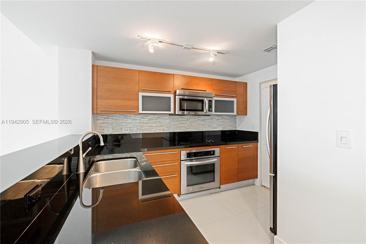 244 Biscayne Blvd Unit 3904, Miami, FL 33132 - Condo for Rent in Miami ...