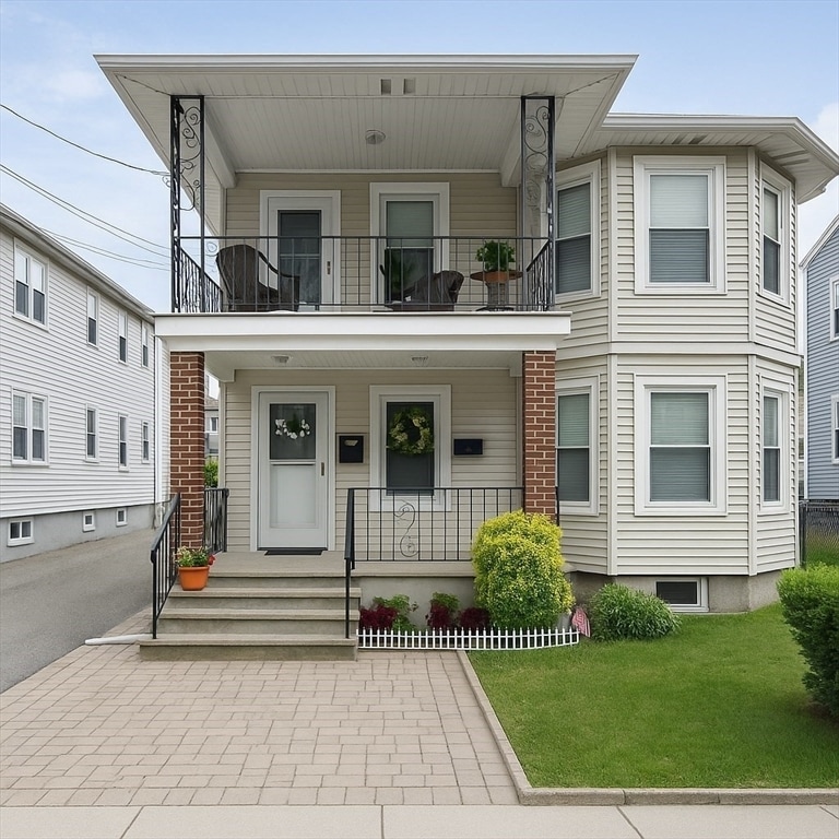 Photo - 171 Lexington St (Watertown, MA)