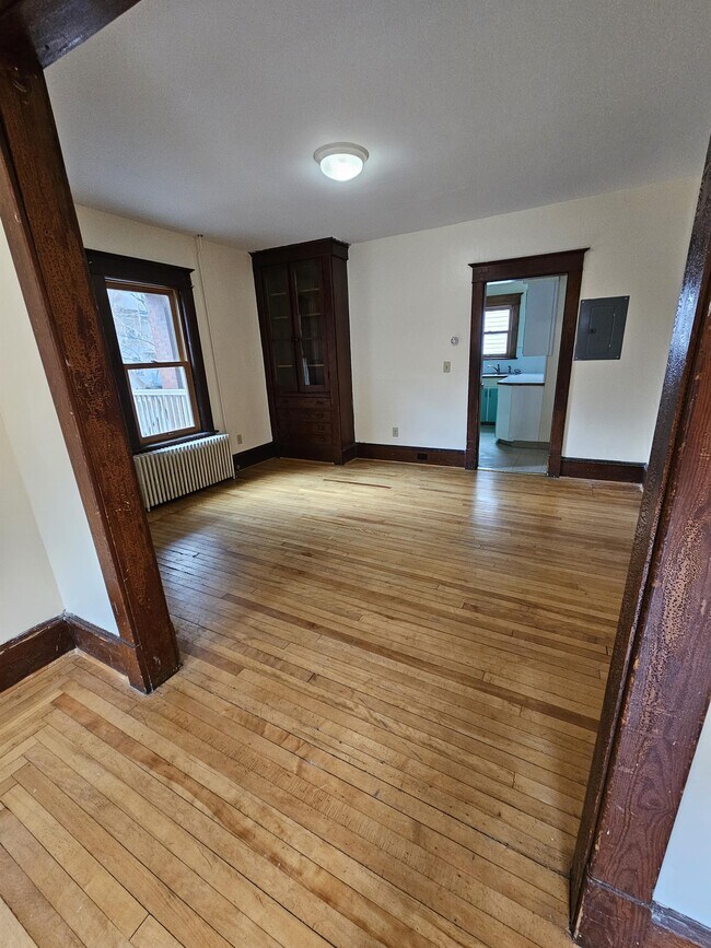 Building Photo - 38-40-40 Monroe St