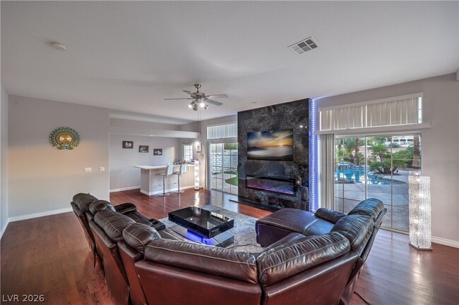 Building Photo - 2402 Legacy Island Cir
