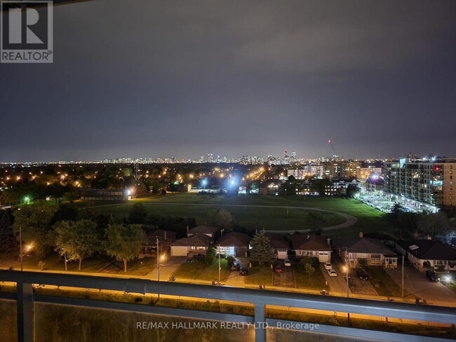 Building Photo - 1-1101 De Boers Dr