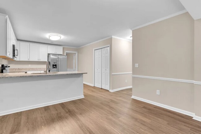 Foto del edificio - 5030 Golf Link Ct