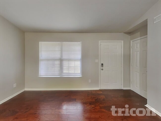 Foto del edificio - 3737 W 42nd Terrace