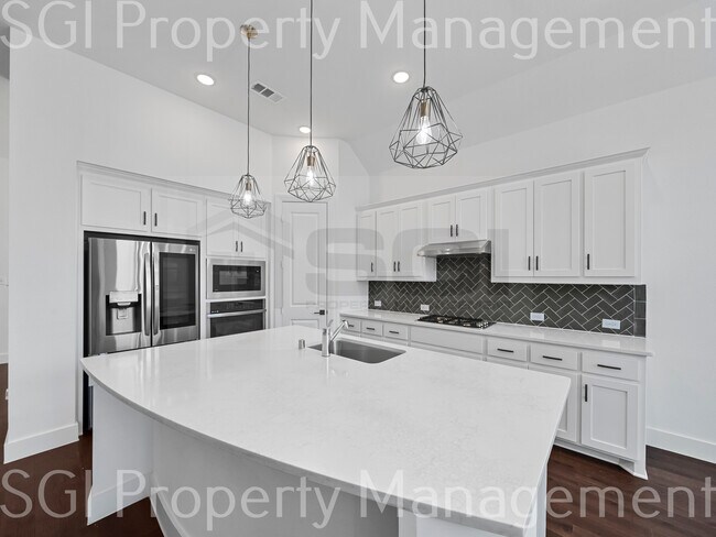 Foto del edificio - 4125 Sweet Birch Dr