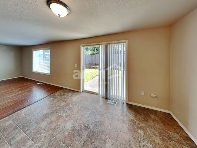 Building Photo - 38859 Sawyer St