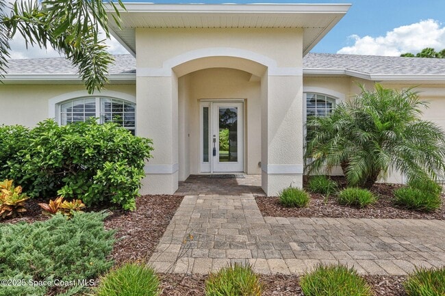 Building Photo - 2051 Thornwood Dr SE