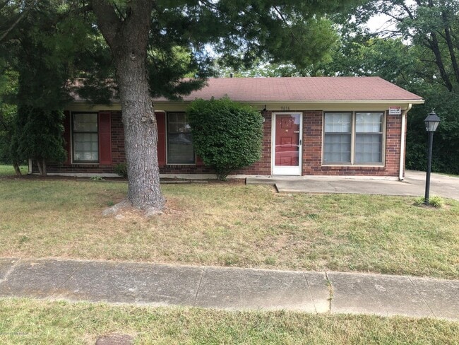 Foto del edificio - 9616 Elm Lake Dr