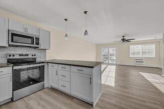 Building Photo - 113 Park Ave