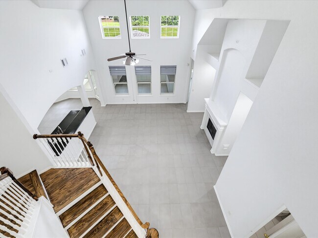 Foto del edificio - 1114 Jasons Bend Dr