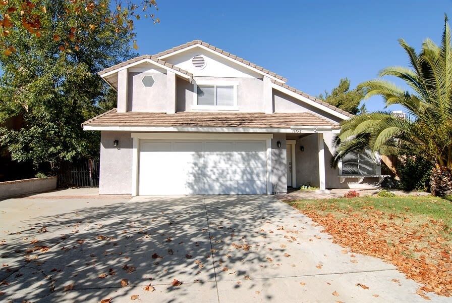 Primary Photo - 11798 Avalon Ave