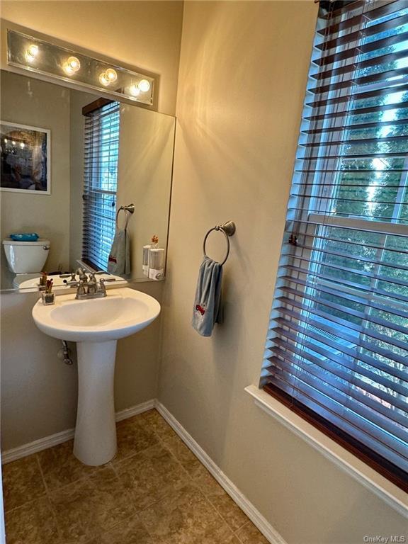 15 Kendal Ln, Middletown, NY 10940 Condo for Rent in Middletown, NY