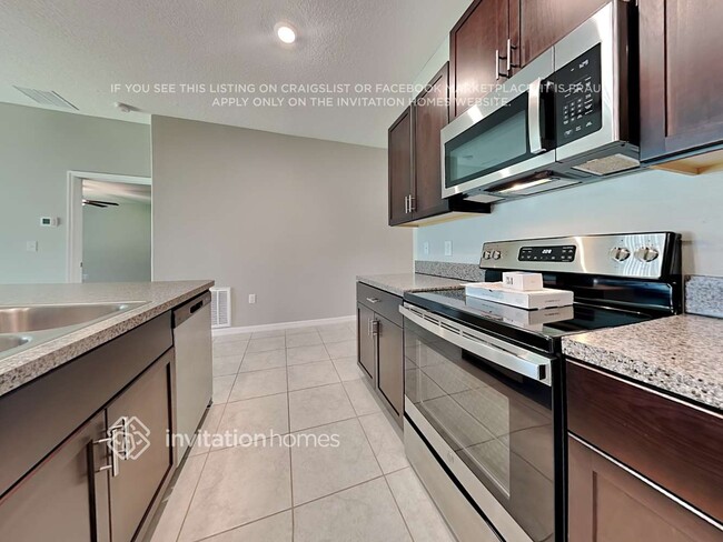 Building Photo - 1524 Blue Rose Dr