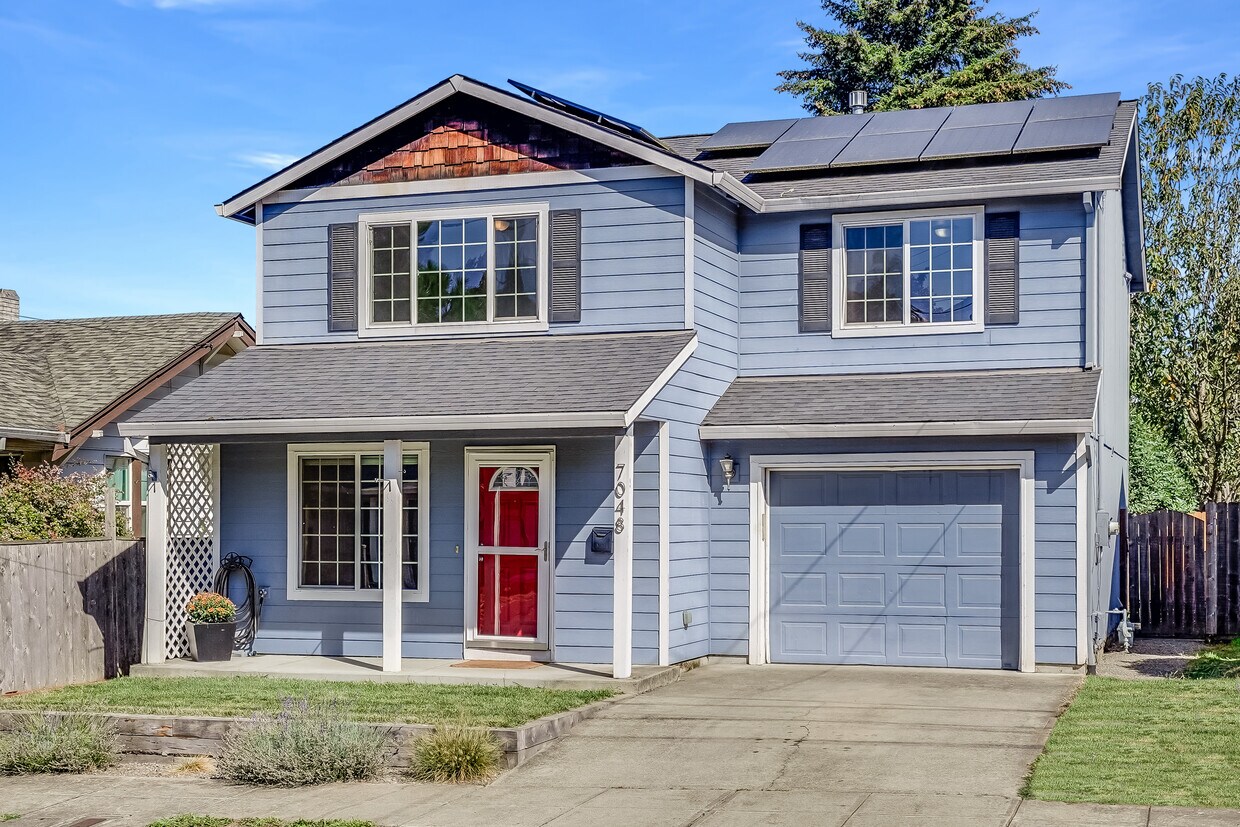 Primary Photo - 7048 NE 7th Pl