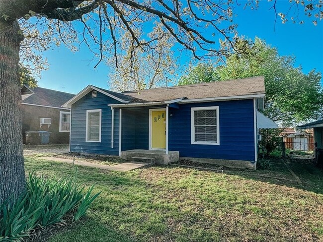 Building Photo - 622 W Brock St